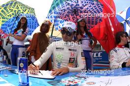   Autograph session, Mehdi Bennani (MAR) Honda Civic WTCC, Proteam Racing   13.04.2014. World Touring Car Championship, Rounds 01 and 02, Marrakech, Morocco.