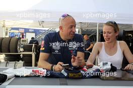   Tom Coronel (NLD) Cevrolet RML Cruze TC1, Roal Motorsport and his girlfriend  11.04.2014. World Touring Car Championship, Rounds 01 and 02, Marrakech, Morocco.