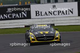 #18 BLACK FALCON (DEU) MERCEDES SLS AMG GT3 oLIVER MORLEY (GBR) SEAN JOHNSTON (USA) MARO ENGEL (DEU) 23-24.05.2015. Blancpain Endurance Series, Rd 2, Silverstone, England.