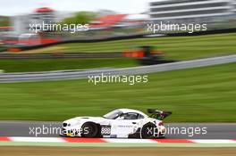#888 TRIPLE EIGHT RACING (GBR) BMW Z4 GT3 LEE MOWLE (GBR) JOE OSBORNE (GBR) 09.05.2015. Blancpain Sprint Series, Rd 2, Brands Hatch, England. Saturday.