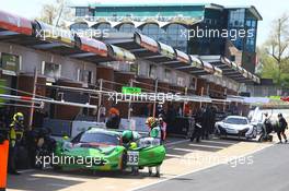 #333 RINALDI RACING (DEU) FERRARI 458 ITALIA GT3 MARCO SEEFRIED (DEU) NORBERT SIEDLER (AUT) 10.05.2015. Blancpain Sprint Series, Rd 2, Brands Hatch, England. Sunday.