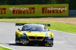 #0 BMW SPORTS TROPHY TEAM BRASIL (BRA) BMW Z4 GT3 SERGIO JIMENEZ (BRA) CACA BUENO (BRA) 10.05.2015. Blancpain Sprint Series, Rd 2, Brands Hatch, England. Sunday.