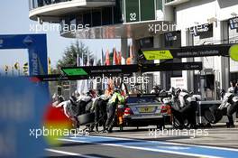 Pitstop, Robert Wickens (CAN) HWA AG Mercedes-AMG C63 DTM 27.09.2015, DTM Round 8, Nürburgring, Germany, Sunday, Qualifying 2.