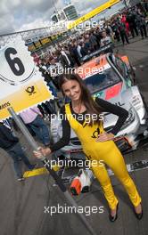 stating grid; grid girl; spectators;  27.09.2015, DTM Round 8, Nuerburgring, Germany, Race 2, Sunday.
