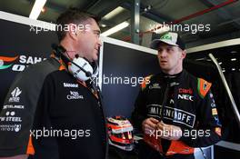 (L to R): Bradley Joyce (GBR) Sahara Force India F1 Race Engineer with Nico Hulkenberg (GER) Sahara Force India F1. 13.03.2015. Formula 1 World Championship, Rd 1, Australian Grand Prix, Albert Park, Melbourne, Australia, Practice Day.