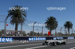 Lewis Hamilton (GBR) Mercedes AMG F1 W06. 13.03.2015. Formula 1 World Championship, Rd 1, Australian Grand Prix, Albert Park, Melbourne, Australia, Practice Day.