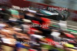 Lewis Hamilton (GBR) Mercedes AMG F1 W06. 13.03.2015. Formula 1 World Championship, Rd 1, Australian Grand Prix, Albert Park, Melbourne, Australia, Practice Day.