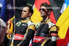 (L to R): Pastor Maldonado (VEN) Lotus F1 Team and team mate Romain Grosjean (FRA) Lotus F1 Team on the grid. 15.03.2015. Formula 1 World Championship, Rd 1, Australian Grand Prix, Albert Park, Melbourne, Australia, Race Day.