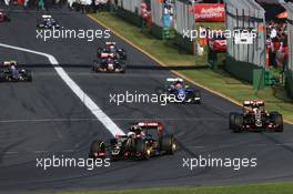 Romain Grosjean (FRA) Lotus F1 E23 leads team mate Pastor Maldonado (VEN) Lotus F1 E23 on the formation lap. 15.03.2015. Formula 1 World Championship, Rd 1, Australian Grand Prix, Albert Park, Melbourne, Australia, Race Day.