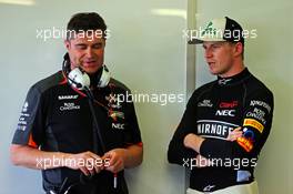 (L to R): Bradley Joyce (GBR) Sahara Force India F1 Race Engineer with Nico Hulkenberg (GER) Sahara Force India F1. 14.03.2015. Formula 1 World Championship, Rd 1, Australian Grand Prix, Albert Park, Melbourne, Australia, Qualifying Day.