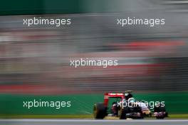Carlos Sainz (ESP), Scuderia Toro Rosso  14.03.2015. Formula 1 World Championship, Rd 1, Australian Grand Prix, Albert Park, Melbourne, Australia, Qualifying Day.