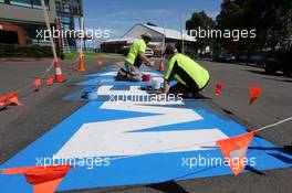 Circuit preparations. 11.03.2015. Formula 1 World Championship, Rd 1, Australian Grand Prix, Albert Park, Melbourne, Australia, Preparation Day.