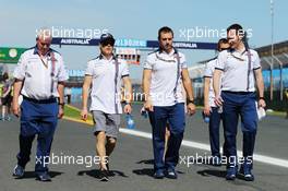 Valtteri Bottas (FIN) Williams walks the circuit. 11.03.2015. Formula 1 World Championship, Rd 1, Australian Grand Prix, Albert Park, Melbourne, Australia, Preparation Day.