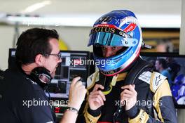 (L to R): Julien Simon-Chautemps (FRA) Lotus F1 Team Race Engineer with Jolyon Palmer (GBR) Lotus F1 Team Test and Reserve Driver. 19.06.2015. Formula 1 World Championship, Rd 8, Austrian Grand Prix, Spielberg, Austria, Practice Day.