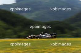 Sergio Perez (MEX) Sahara Force India F1 VJM08. 19.06.2015. Formula 1 World Championship, Rd 8, Austrian Grand Prix, Spielberg, Austria, Practice Day.