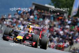 Daniil Kvyat (RUS), Red Bull Racing  21.06.2015. Formula 1 World Championship, Rd 8, Austrian Grand Prix, Spielberg, Austria, Race Day.