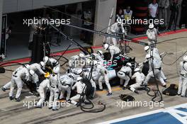 Valtteri Bottas (FIN) Williams FW37 makes a pit stop. 21.06.2015. Formula 1 World Championship, Rd 8, Austrian Grand Prix, Spielberg, Austria, Race Day.