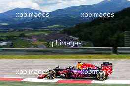 Daniel Ricciardo (AUS) Red Bull Racing RB11. 21.06.2015. Formula 1 World Championship, Rd 8, Austrian Grand Prix, Spielberg, Austria, Race Day.