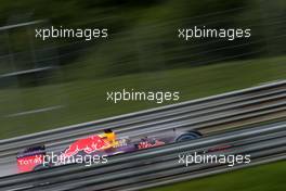 Daniel Ricciardo (AUS), Red Bull Racing  20.06.2015. Formula 1 World Championship, Rd 8, Austrian Grand Prix, Spielberg, Austria, Qualifying Day.