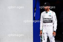 Pole sitter Lewis Hamilton (GBR) Mercedes AMG F1 in parc ferme. 20.06.2015. Formula 1 World Championship, Rd 8, Austrian Grand Prix, Spielberg, Austria, Qualifying Day.