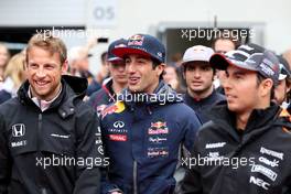Jenson Button (GBR), McLaren Honda and Daniel Ricciardo (AUS), Red Bull Racing  21.06.2015. Formula 1 World Championship, Rd 8, Austrian Grand Prix, Spielberg, Austria, Race Day.