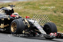 Pastor Maldonado (VEN) Lotus F1 E23 running sensor equipment. 21.02.2015. Formula One Testing, Day Three, Barcelona, Spain.