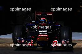 Max Verstappen (NLD) Scuderia Toro Rosso STR10 leaves the pits. 19.02.2015. Formula One Testing, Day One, Barcelona, Spain.
