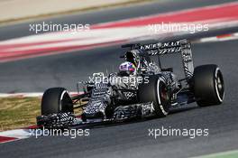 Daniel Ricciardo (AUS) Red Bull Racing RB11. 19.02.2015. Formula One Testing, Day One, Barcelona, Spain.