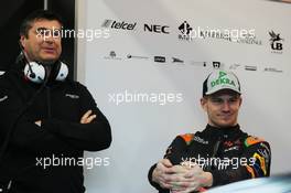 (L to R): Bradley Joyce (GBR) Sahara Force India F1 Race Engineer with Nico Hulkenberg (GER) Sahara Force India F1. 27.02.2015. Formula One Testing, Day Two, Barcelona, Spain.
