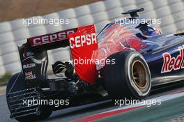 Max Verstappen (NLD) Scuderia Toro Rosso STR10 running sensor equipment. 27.02.2015. Formula One Testing, Day Two, Barcelona, Spain.