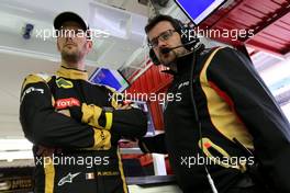 Romain Grosjean (FRA), Lotus F1 Team and Julien Simon-Chautemps (FRA), Romain Grosjean race engineer, Lotus F1 Team  28.02.2015. Formula One Testing, Day Three, Barcelona, Spain.