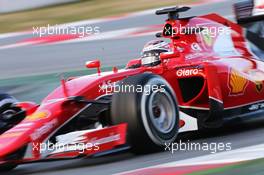 Kimi Raikkonen (FIN) Ferrari SF15-T. 26.02.2015. Formula One Testing, Day One, Barcelona, Spain.