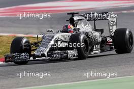 Daniil Kvyat (RUS) Red Bull Racing RB11. 26.02.2015. Formula One Testing, Day One, Barcelona, Spain.