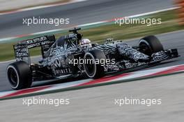 Daniil Kvyat (RUS) Red Bull Racing RB11. 26.02.2015. Formula One Testing, Day One, Barcelona, Spain.