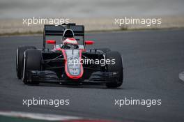 Jenson Button (GBR) McLaren MP4-30. 26.02.2015. Formula One Testing, Day One, Barcelona, Spain.