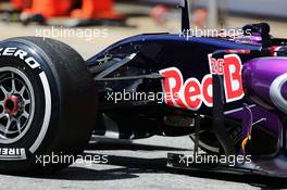 Daniil Kvyat (RUS) Red Bull Racing RB11 - front suspension detail. 12.05.2015. Formula 1 Testing, Day One, Barcelona, Spain, Tuesday.