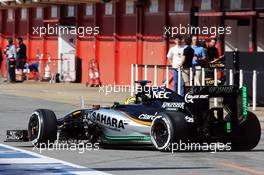 Nick Yelloly (GBR) Sahara Force India F1 VJM08 Test Driver running sensor equipment. 12.05.2015. Formula 1 Testing, Day One, Barcelona, Spain, Tuesday.