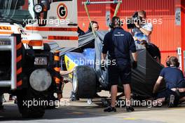 The Sauber C34 of Raffaele Marciello (ITA) Sauber C34 Test And Reserve Driver is recovered back to the pits on the back of a truck. 13.05.2015. Formula 1 Testing, Day Two, Barcelona, Spain, Wednesday.