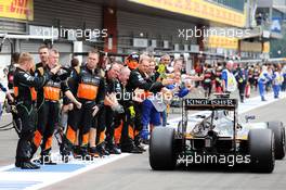Sergio Perez (MEX) Sahara Force India F1 VJM08 is congratulated by his team at the end of the race. 23.08.2015. Formula 1 World Championship, Rd 13, Belgian Grand Prix, Spa Francorchamps, Belgium, Race Day.