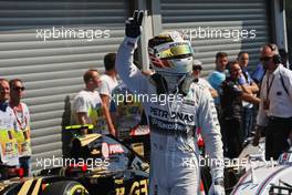 Lewis Hamilton (GBR) Mercedes AMG F1 celebrates his pole position in parc ferme. 22.08.2015. Formula 1 World Championship, Rd 11, Belgian Grand Prix, Spa Francorchamps, Belgium, Qualifying Day.