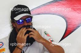 Fernando Alonso (ESP) McLaren. 17.04.2015. Formula 1 World Championship, Rd 4, Bahrain Grand Prix, Sakhir, Bahrain, Practice Day