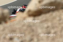 Roberto Merhi (SPA), Manor F1 Team  17.04.2015. Formula 1 World Championship, Rd 4, Bahrain Grand Prix, Sakhir, Bahrain, Practice Day