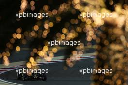 Romain Grosjean (FRA) Lotus F1 E23. 17.04.2015. Formula 1 World Championship, Rd 4, Bahrain Grand Prix, Sakhir, Bahrain, Practice Day