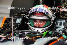 Sergio Perez (MEX) Sahara Force India F1 VJM08. 17.04.2015. Formula 1 World Championship, Rd 4, Bahrain Grand Prix, Sakhir, Bahrain, Practice Day