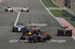 Max Verstappen (NLD) Scuderia Toro Rosso STR10. 19.04.2015. Formula 1 World Championship, Rd 4, Bahrain Grand Prix, Sakhir, Bahrain, Race Day.