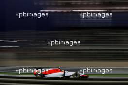 Roberto Merhi (SPA), Manor F1 Team  18.04.2015. Formula 1 World Championship, Rd 4, Bahrain Grand Prix, Sakhir, Bahrain, Qualifying Day.