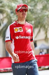 Sebastian Vettel (GER) Ferrari. 18.04.2015. Formula 1 World Championship, Rd 4, Bahrain Grand Prix, Sakhir, Bahrain, Qualifying Day.