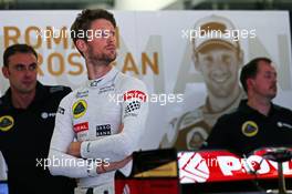 Romain Grosjean (FRA) Lotus F1 Team. 18.04.2015. Formula 1 World Championship, Rd 4, Bahrain Grand Prix, Sakhir, Bahrain, Qualifying Day.