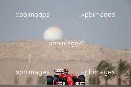 Kimi Raikkonen (FIN), Scuderia Ferrari  18.04.2015. Formula 1 World Championship, Rd 4, Bahrain Grand Prix, Sakhir, Bahrain, Qualifying Day.