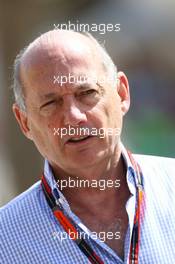 Ron Dennis (GBR) McLaren Executive Chairman. 19.04.2015. Formula 1 World Championship, Rd 4, Bahrain Grand Prix, Sakhir, Bahrain, Race Day.